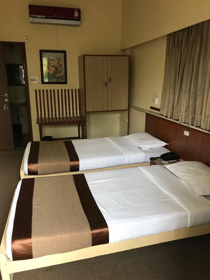 Hotel Swaroop Pune Ngoại thất bức ảnh