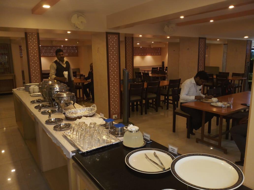 Hotel Swaroop Pune Ngoại thất bức ảnh